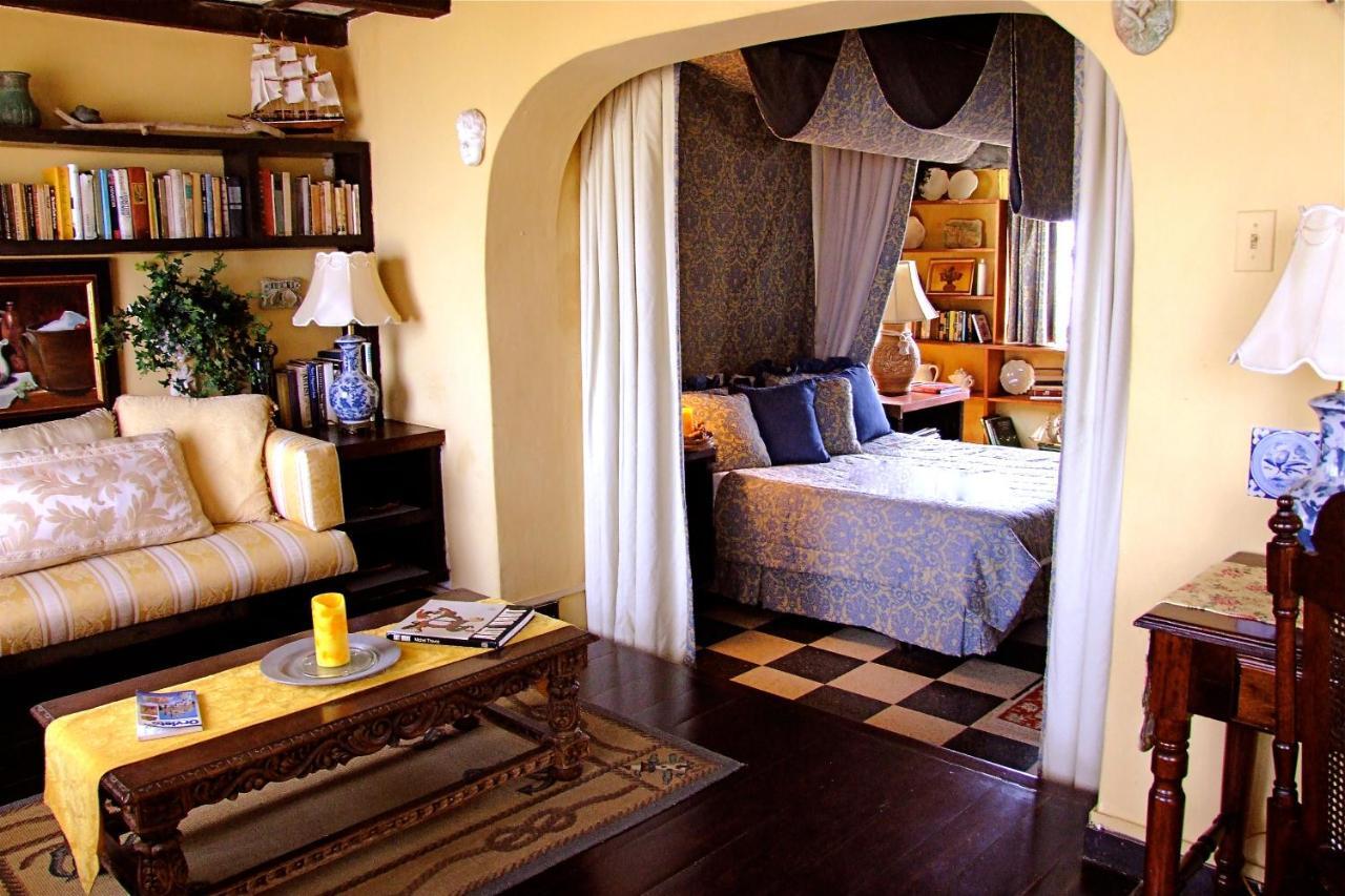 The Gallery Inn Σαν Χουάν Δωμάτιο φωτογραφία
